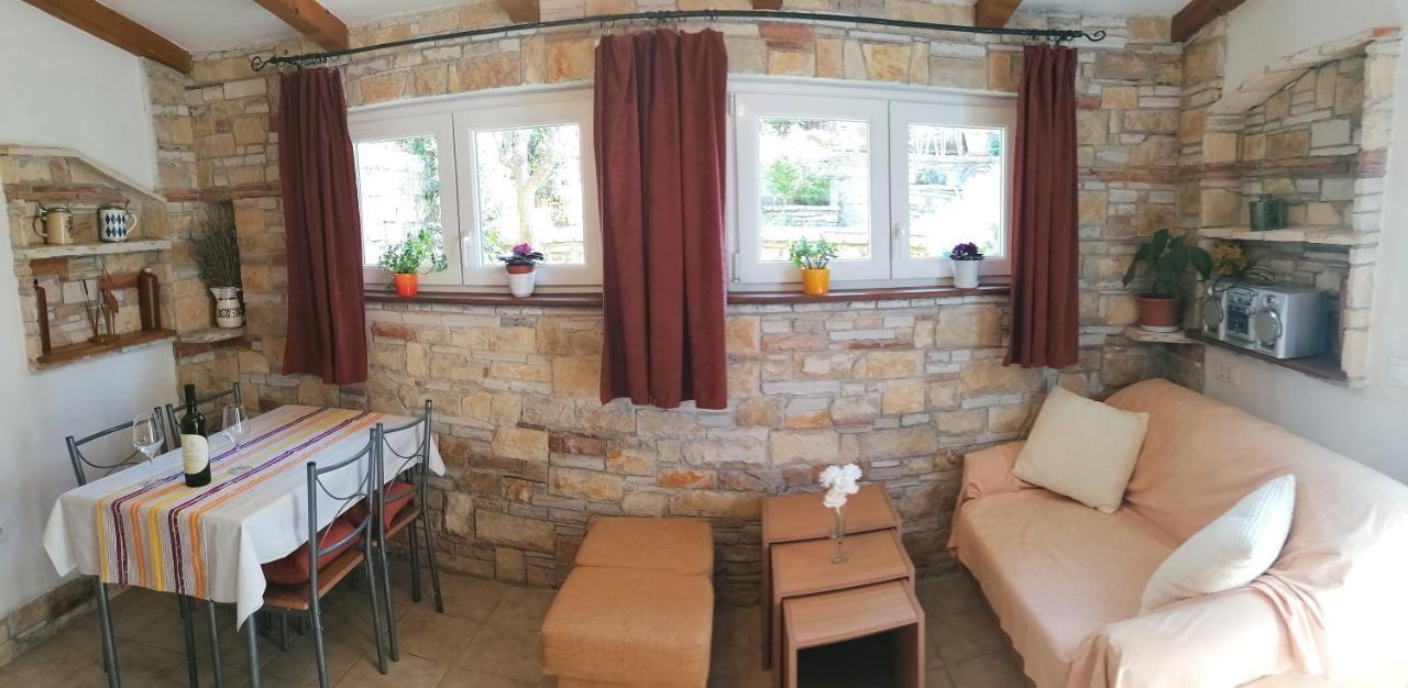 Nice Apartment Montepozzo With Private Garden Rovinj Exterior foto